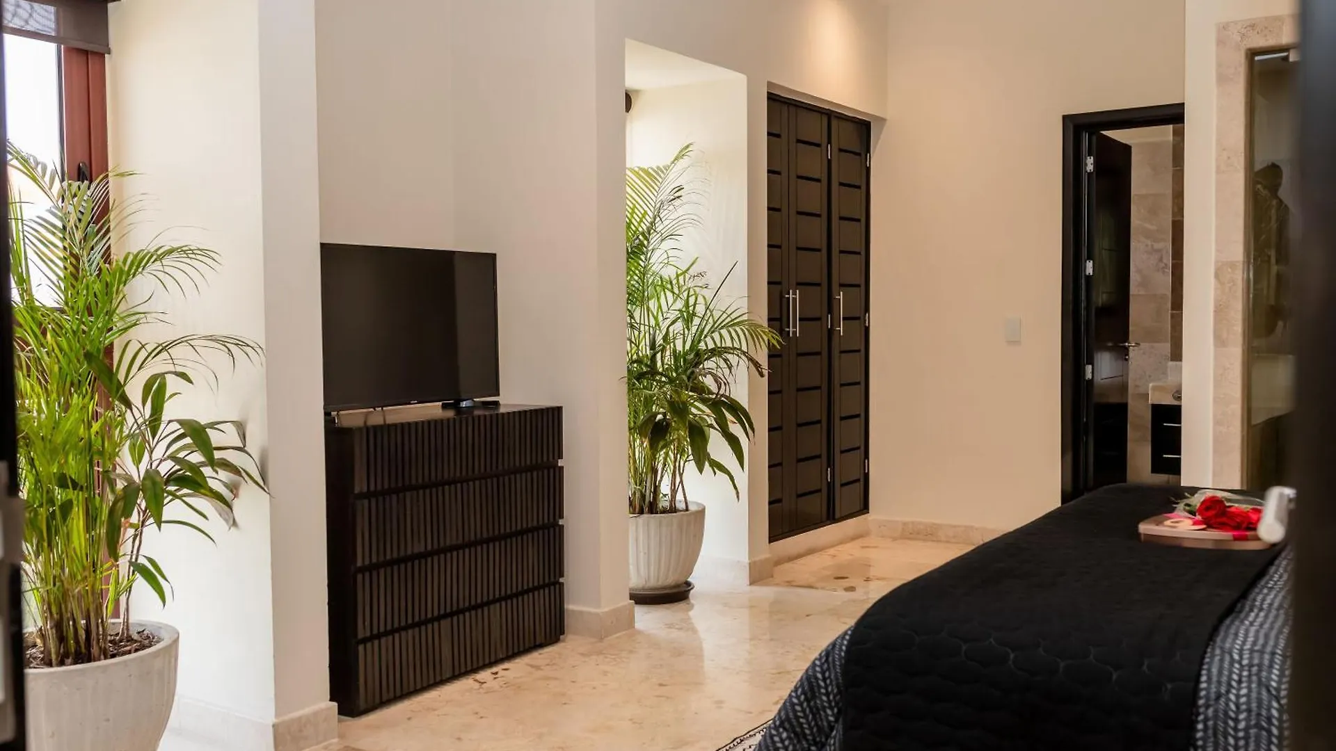Beachfront Chic At El Faro Resort Playa del Carmen