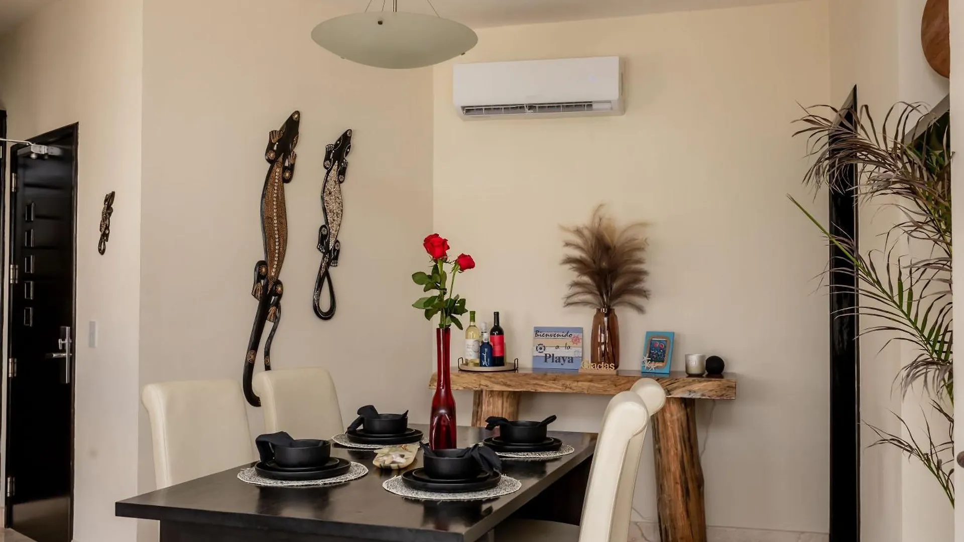Apartment Beachfront Chic At El Faro Resort Playa del Carmen